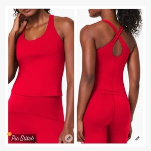 Spanx Get Moving Contour Crossback Shelf Bra Tank Red